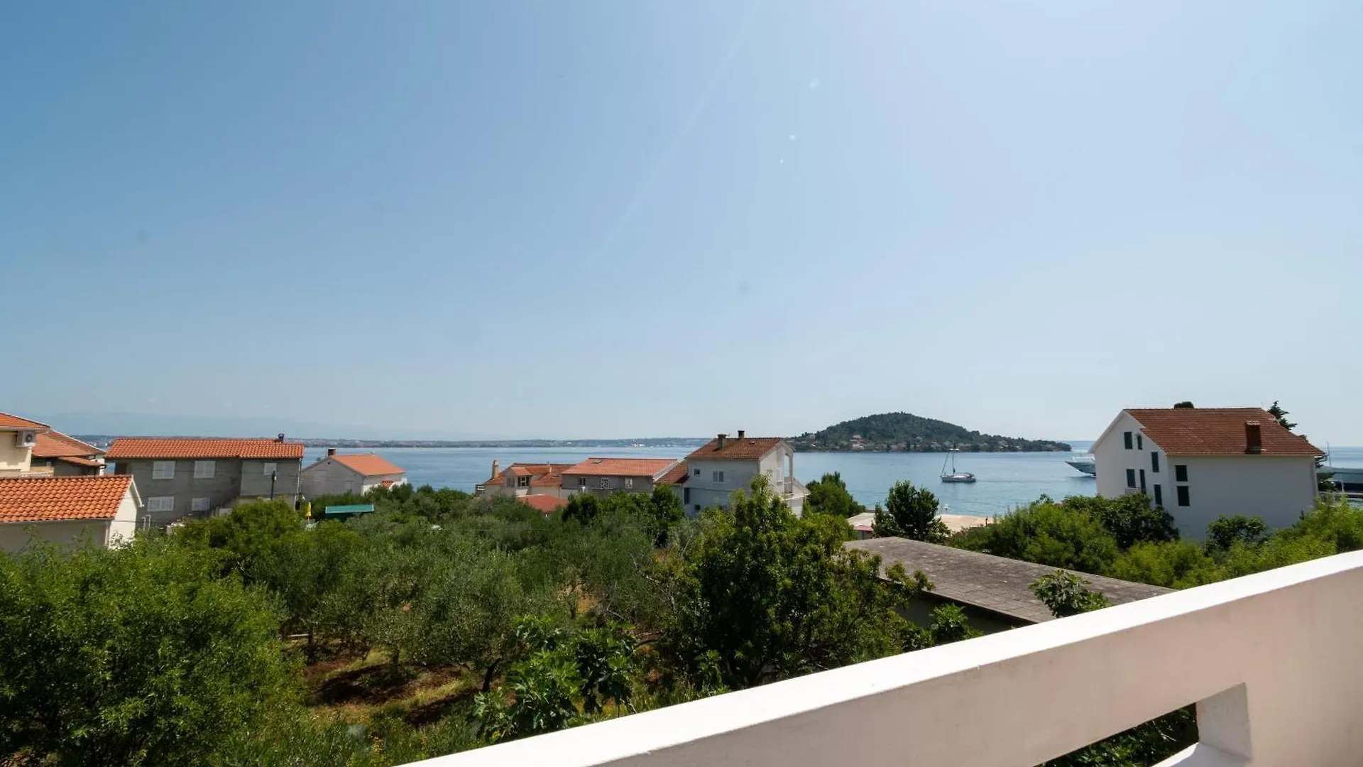 Dom wakacyjny Seaside Holiday House Preko, Ugljan - 18077