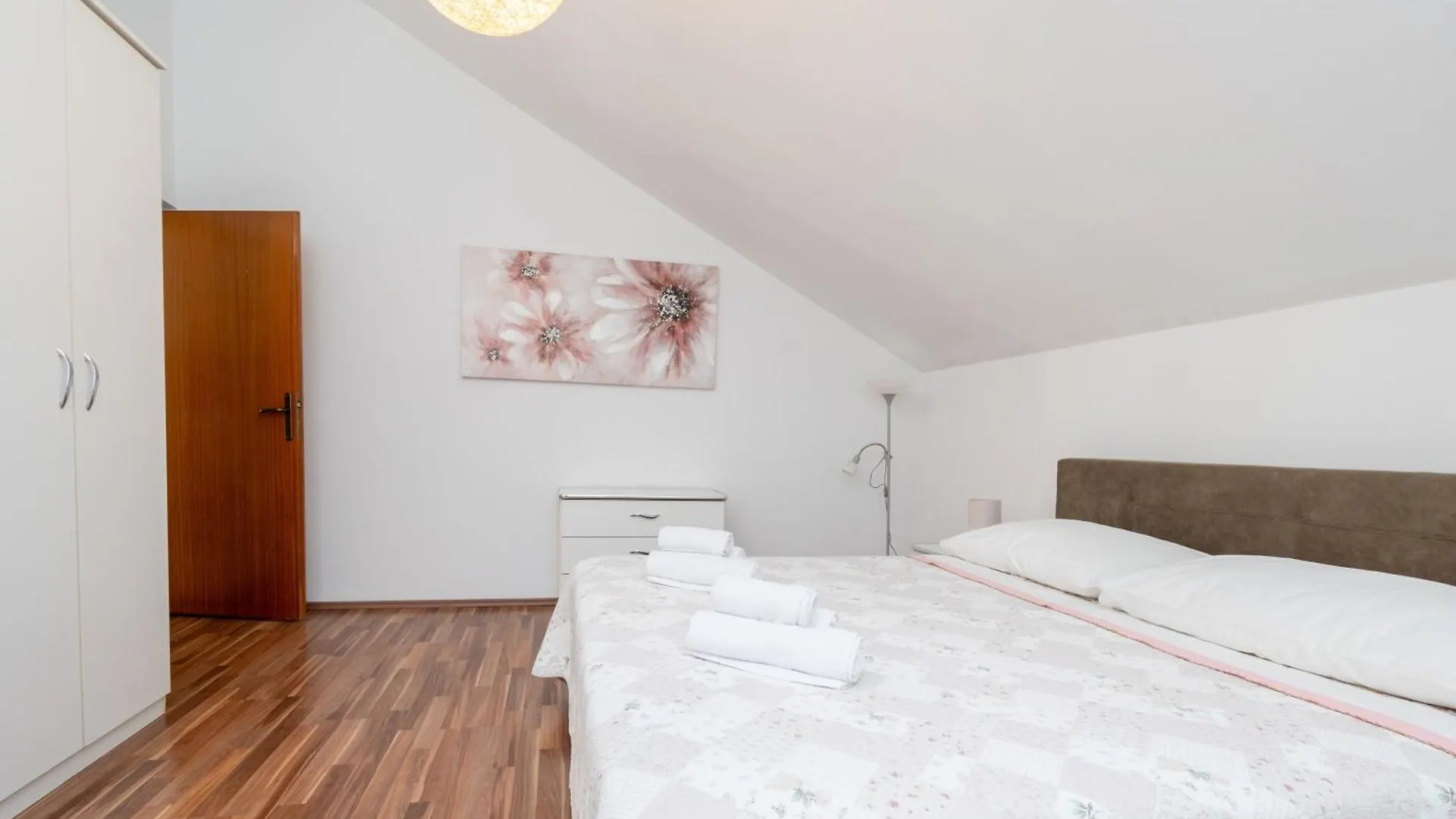 Holiday home Seaside Holiday House Preko, Ugljan - 18077 Croatia