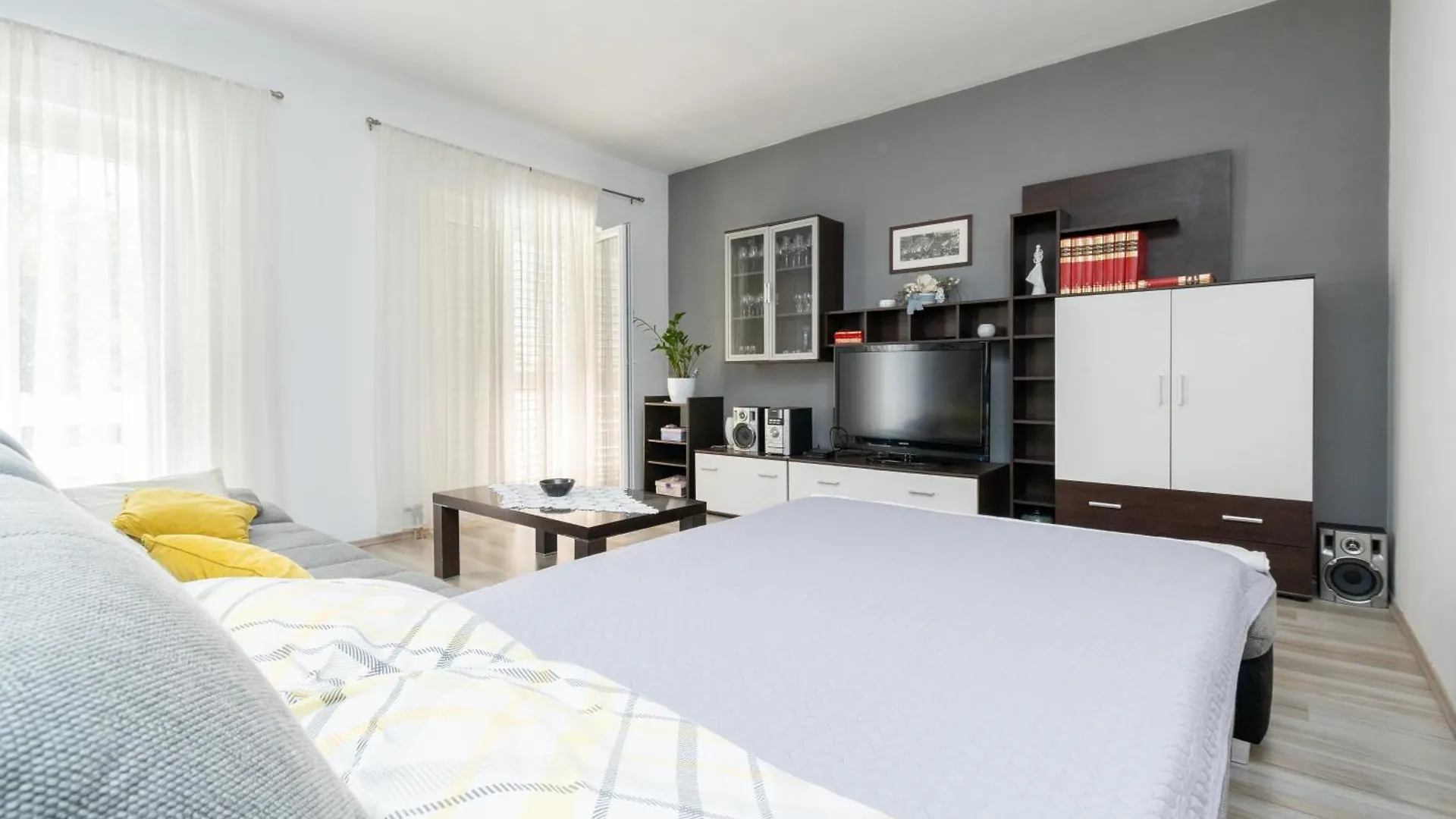 Seaside Holiday House Preko, Ugljan - 18077 0*, Preko